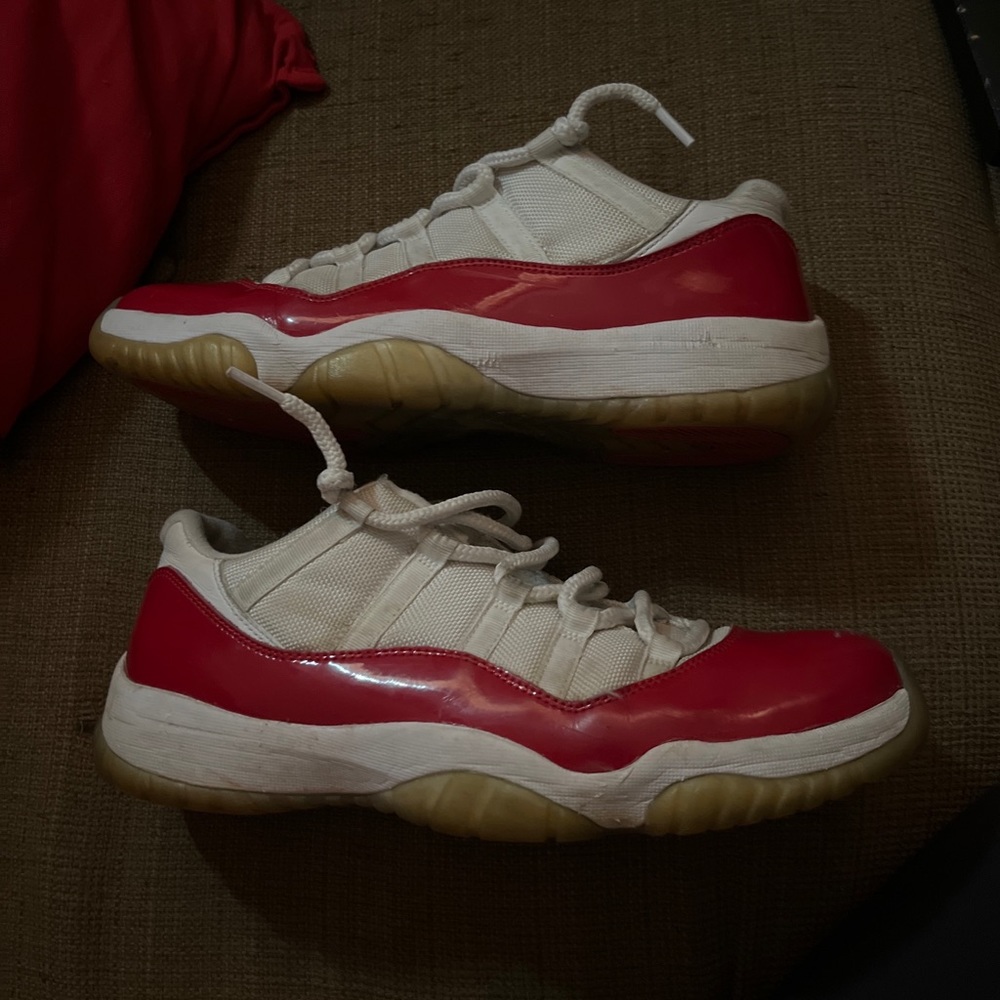 Jordan 11 cherry red low